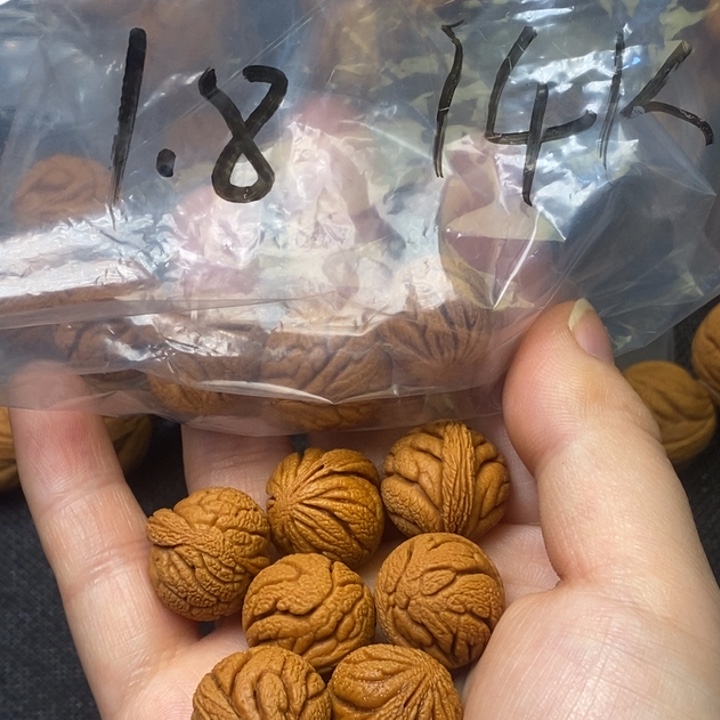 吊坠桃核秦岭山野生桃核