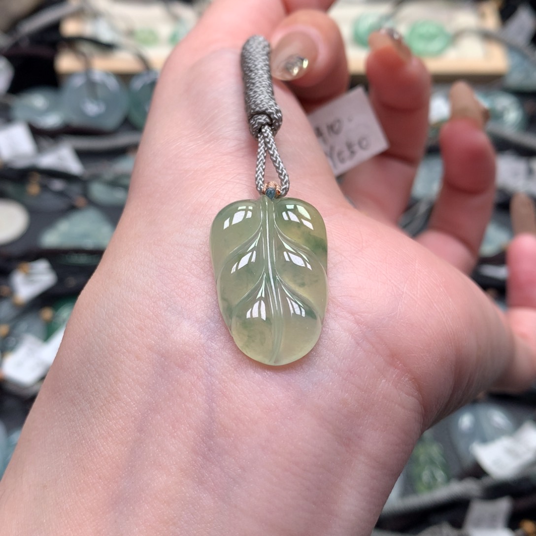 翡翠颈饰未镶嵌0000000000