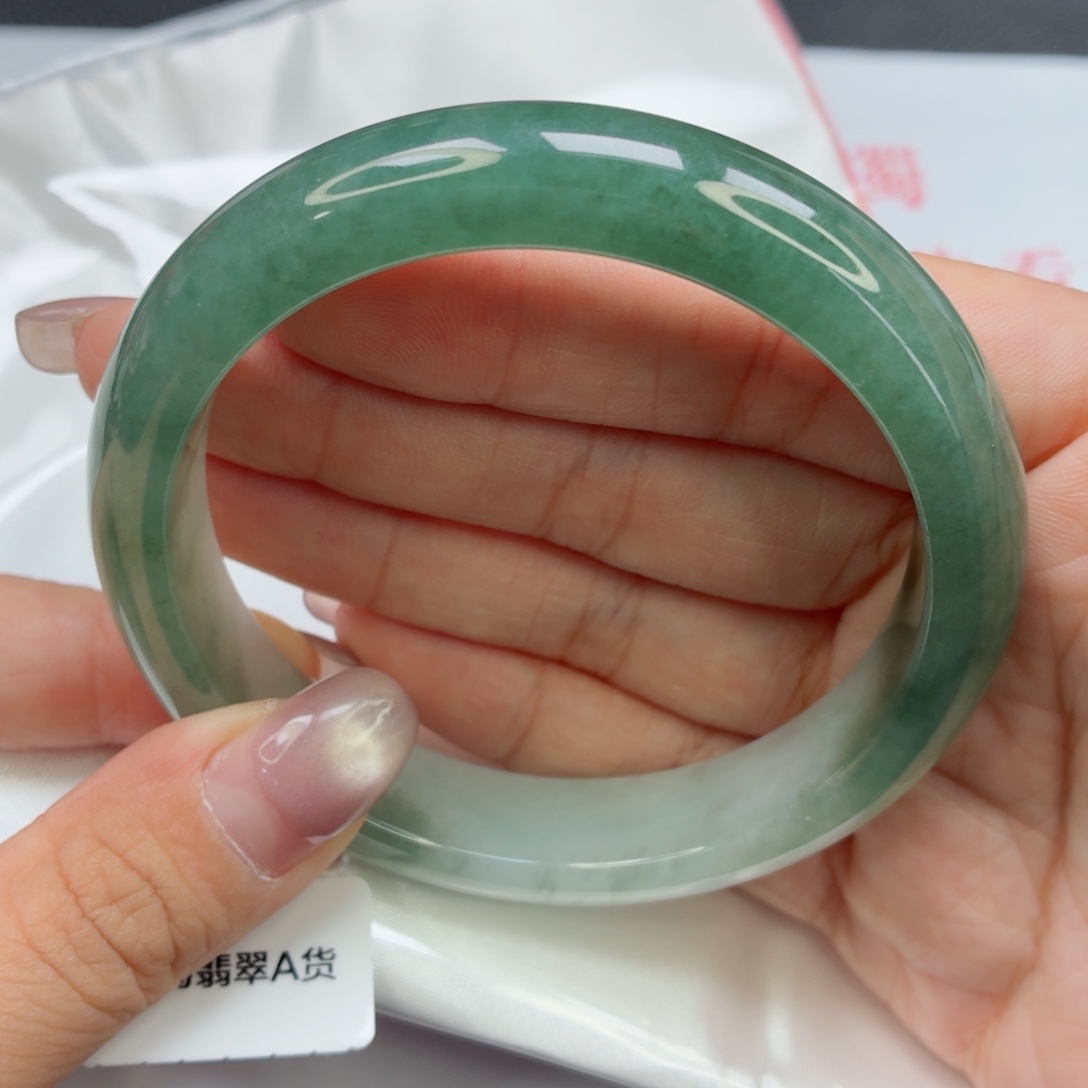 未镶嵌手镯翡翠45