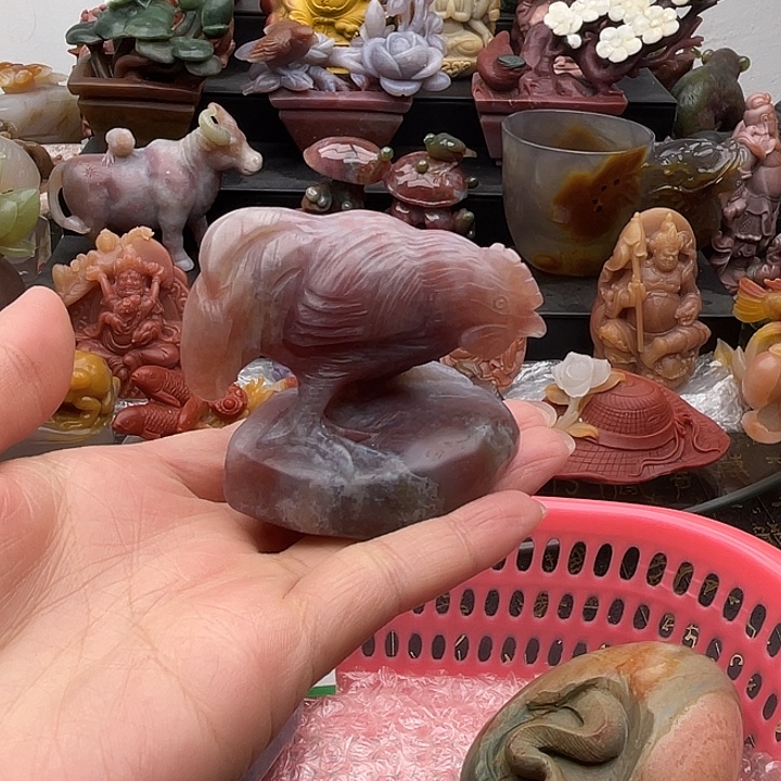 石英质玉未镶嵌摆件