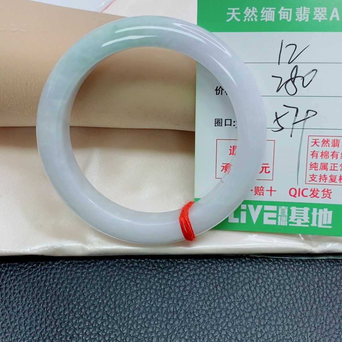 翡翠未镶嵌手镯天然翡翠12