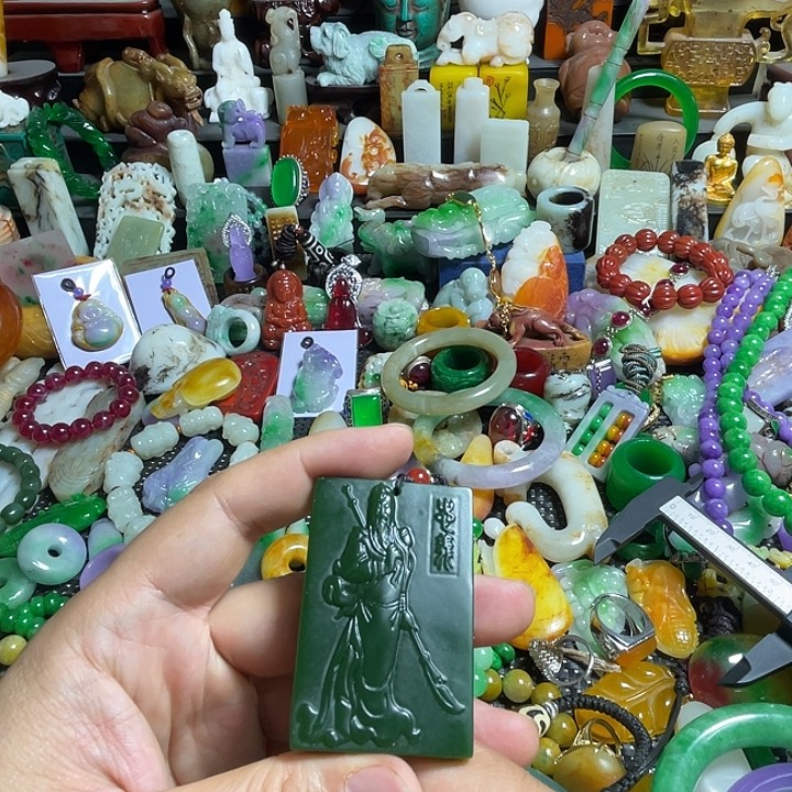 密胺瓷片实物如图