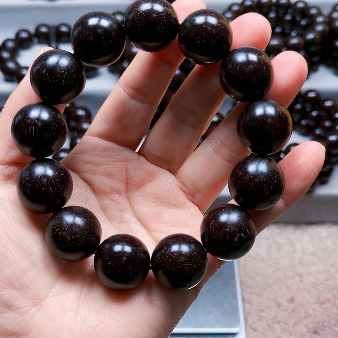 檀香紫檀（小叶紫檀）萝*君1.8满