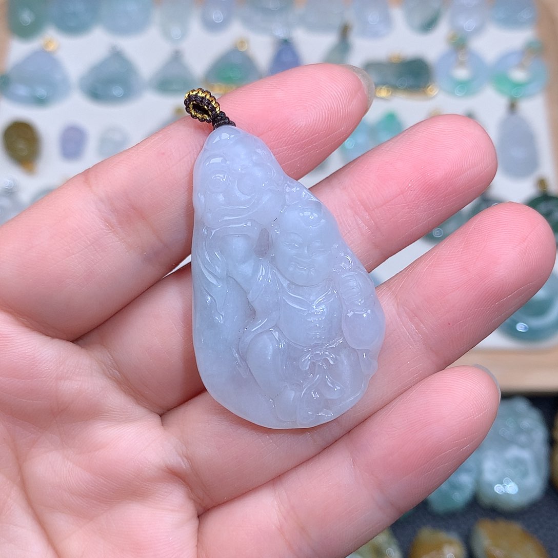 翡翠颈饰未镶嵌吊坠