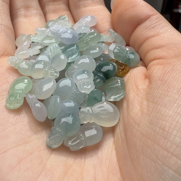 未镶嵌挂件翡翠福利1个，不包邮，拍一单邮费发货