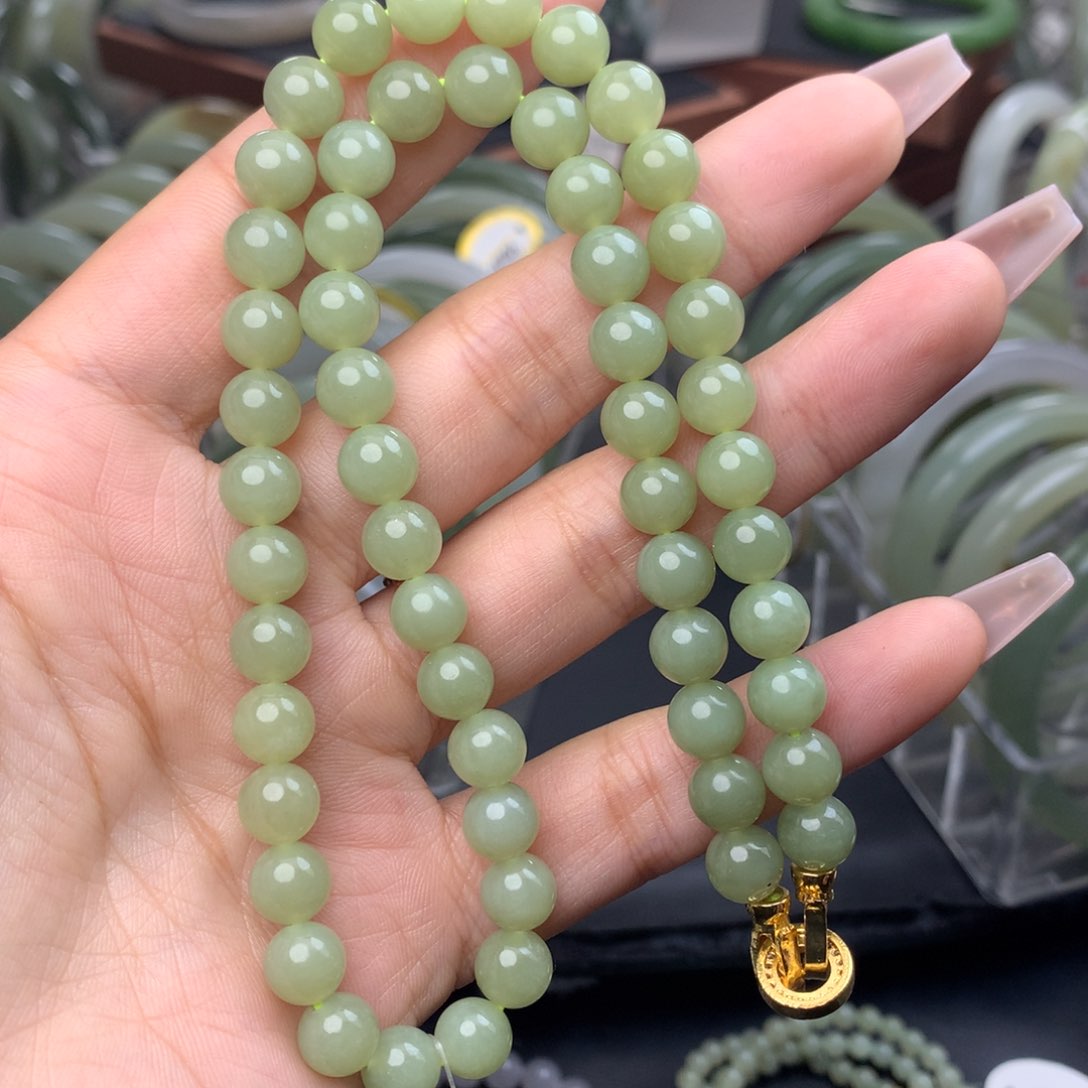 颈饰合金和田玉项链