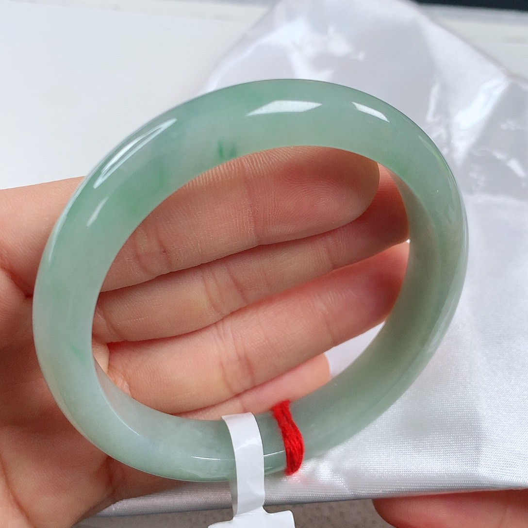 翡翠手镯未镶嵌 正圈①①⑨