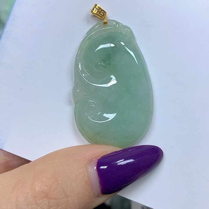 翡翠18K金镶嵌颈饰挂件