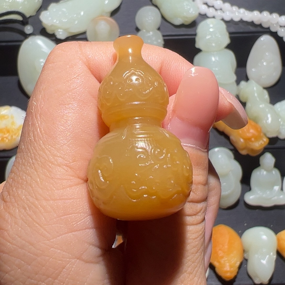 未镶嵌和田玉耳饰水**花