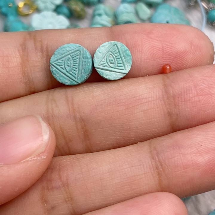 清***）南红玛瑙未镶嵌珠宝奇石