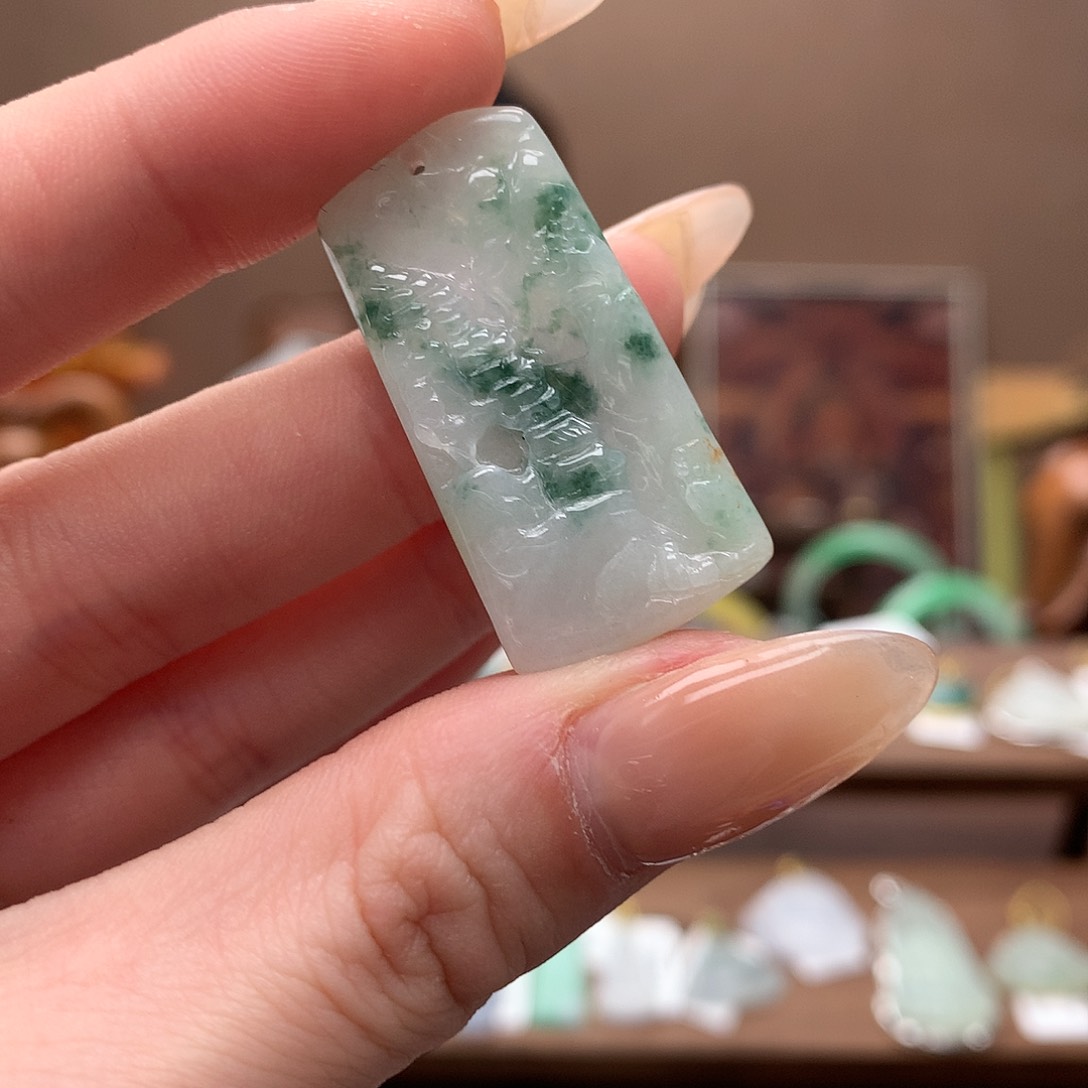 翡翠吊坠(不含链)未镶嵌