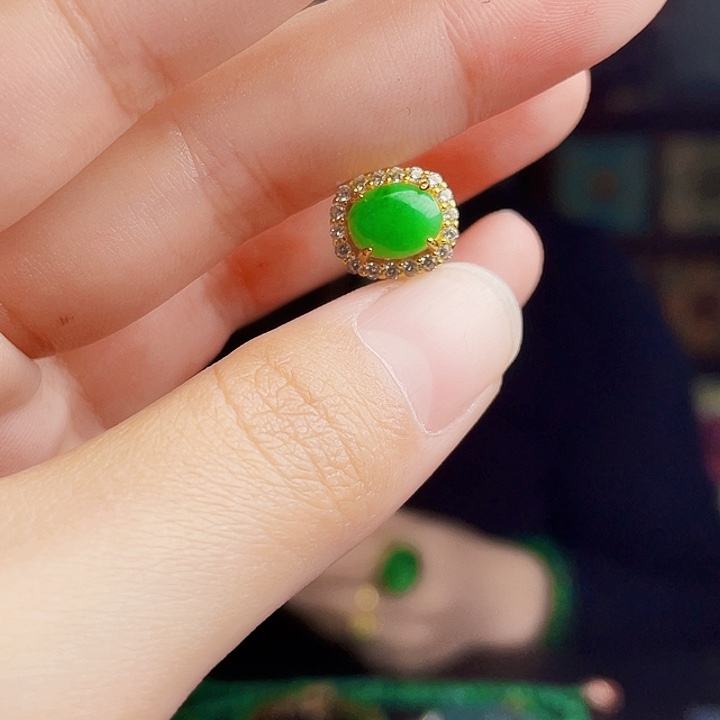 翡翠银S925镶嵌颈饰多样性