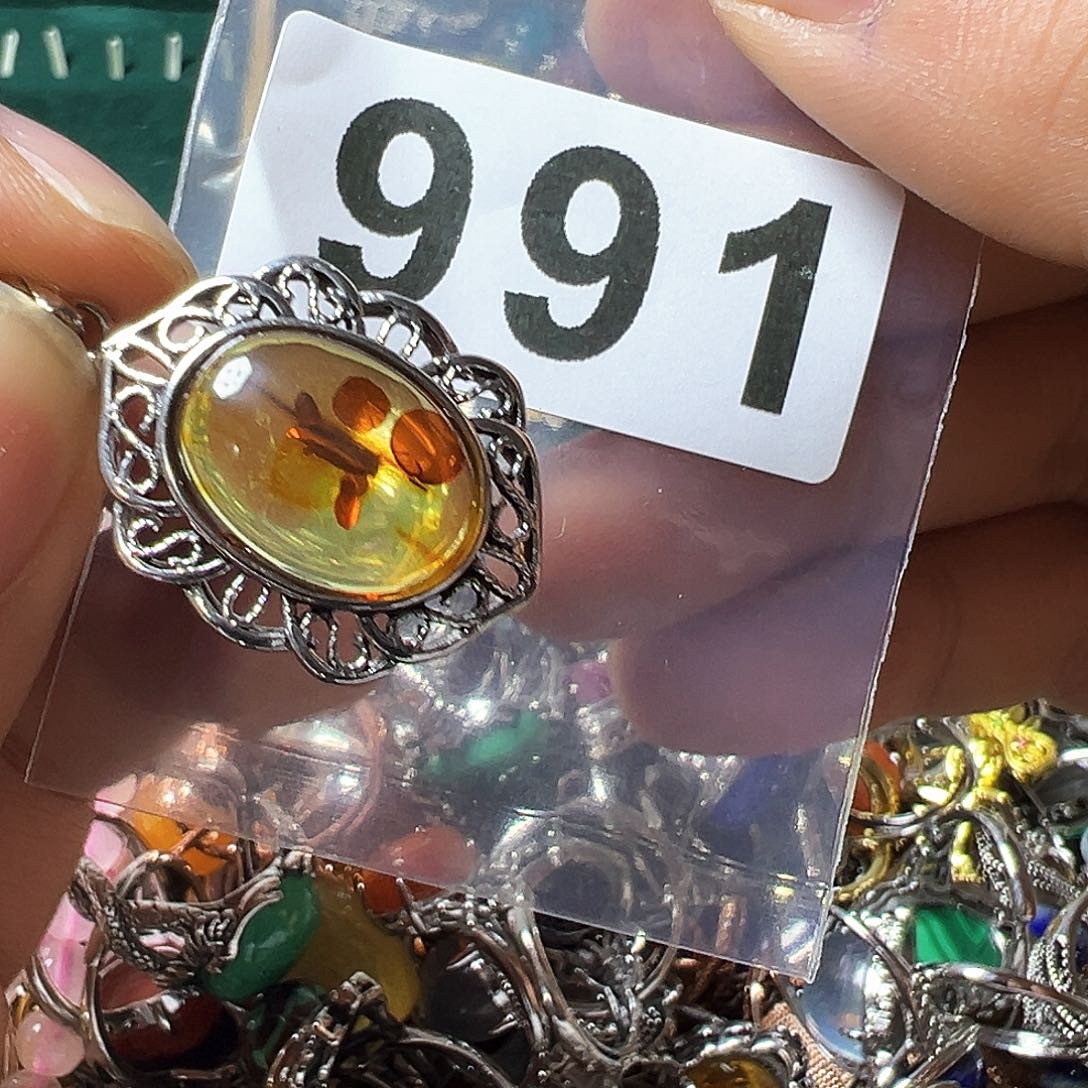 琥珀（花珀）颈饰未镶嵌