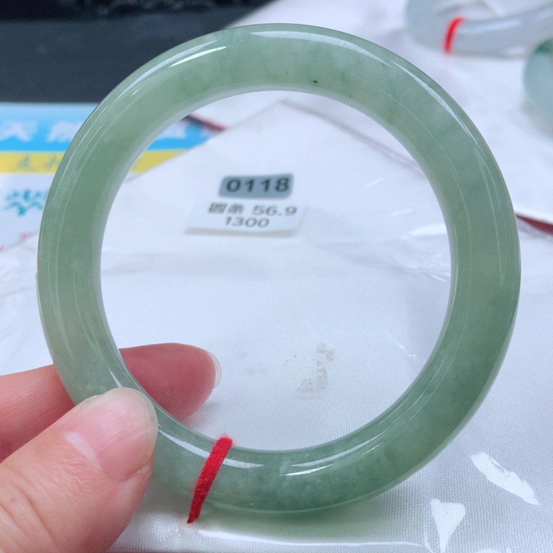 翡翠手镯未镶嵌0118号