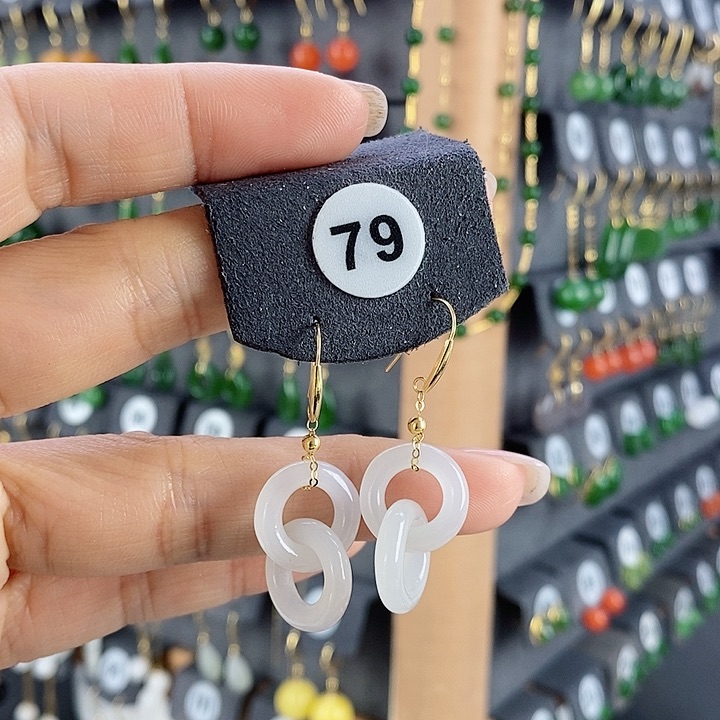 和田玉18K金镶嵌耳饰