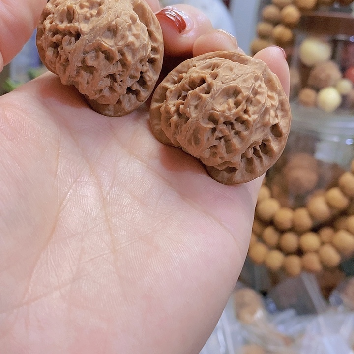【闪购商品】文玩核桃把件37.5宫灯油