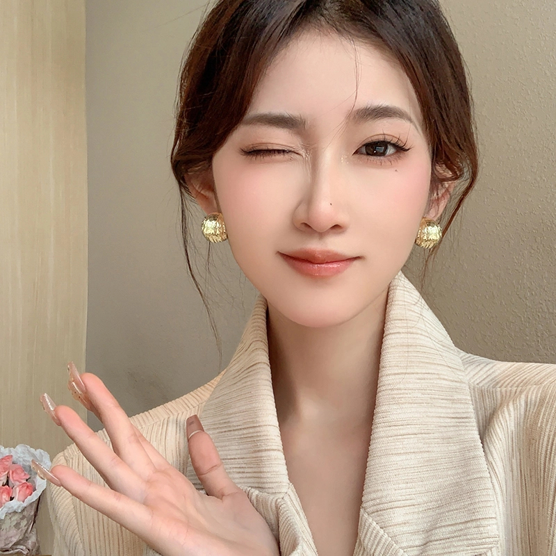 铜合金耳饰 褶皱曲面~金色耳环轻奢耳饰小众设计感耳钉百搭耳环