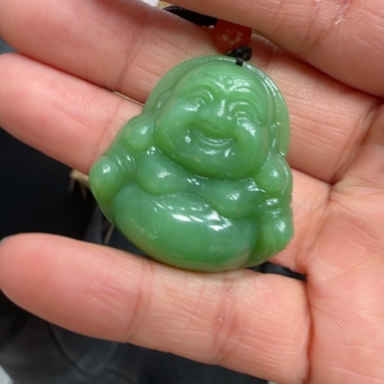 和田玉颈饰未镶嵌3.5俄罗斯果阳绿佛