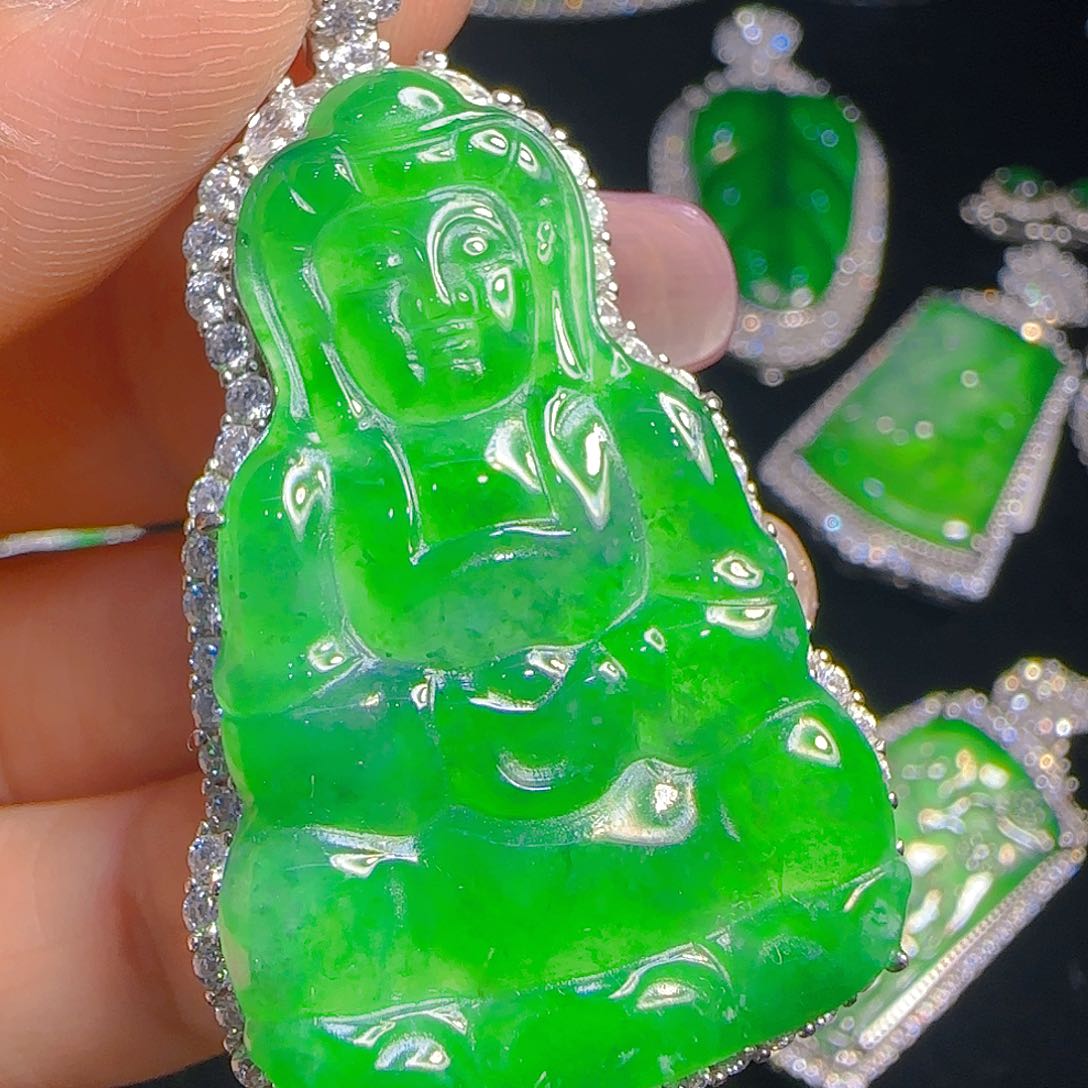 翡翠吊坠(赠链)银S925镶嵌