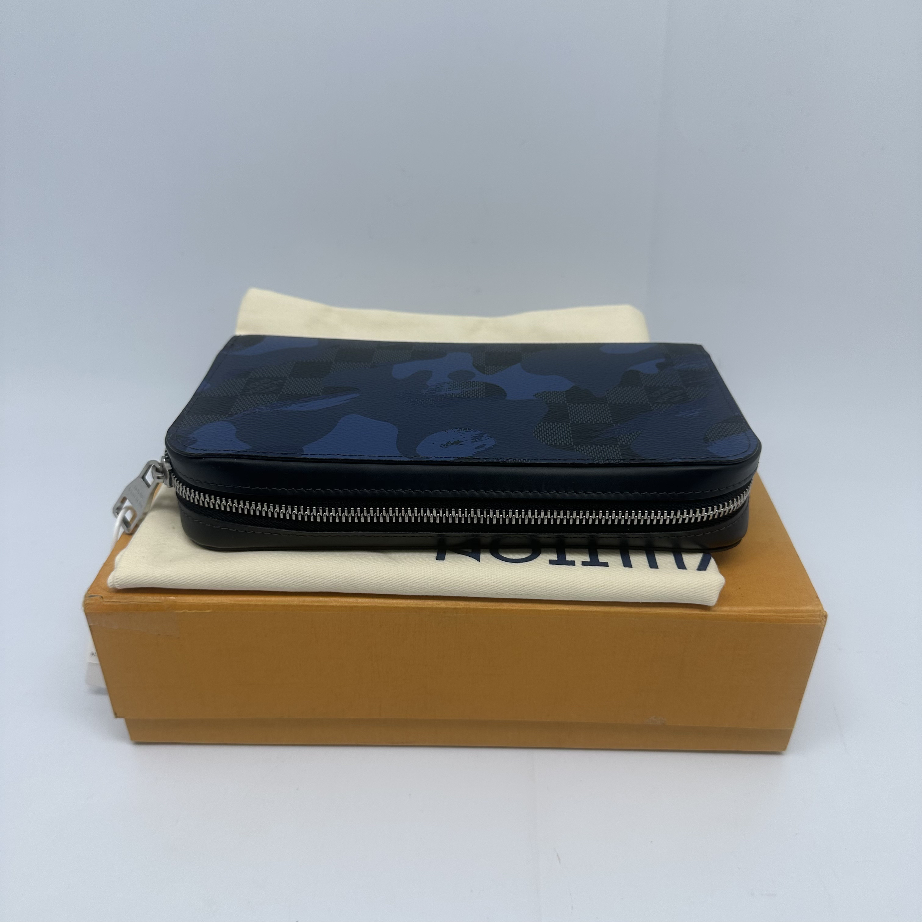 99新 LouisVuitton/路易威登 男士蓝色限量迷彩印花钱包6127