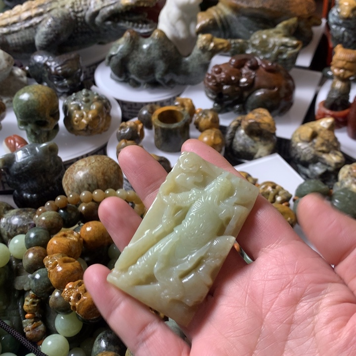 手链未镶嵌岫岩老玉（透闪石质玉）