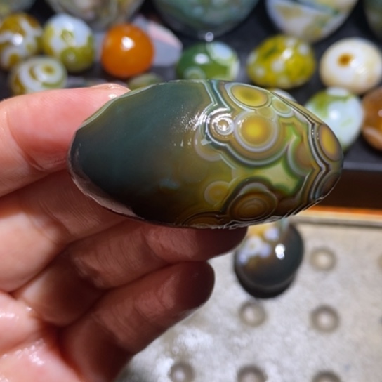 未镶嵌玛瑙/玉髓珠宝半成品105