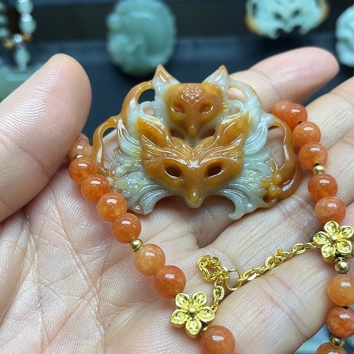 未镶嵌蛇纹石玉颈饰君*