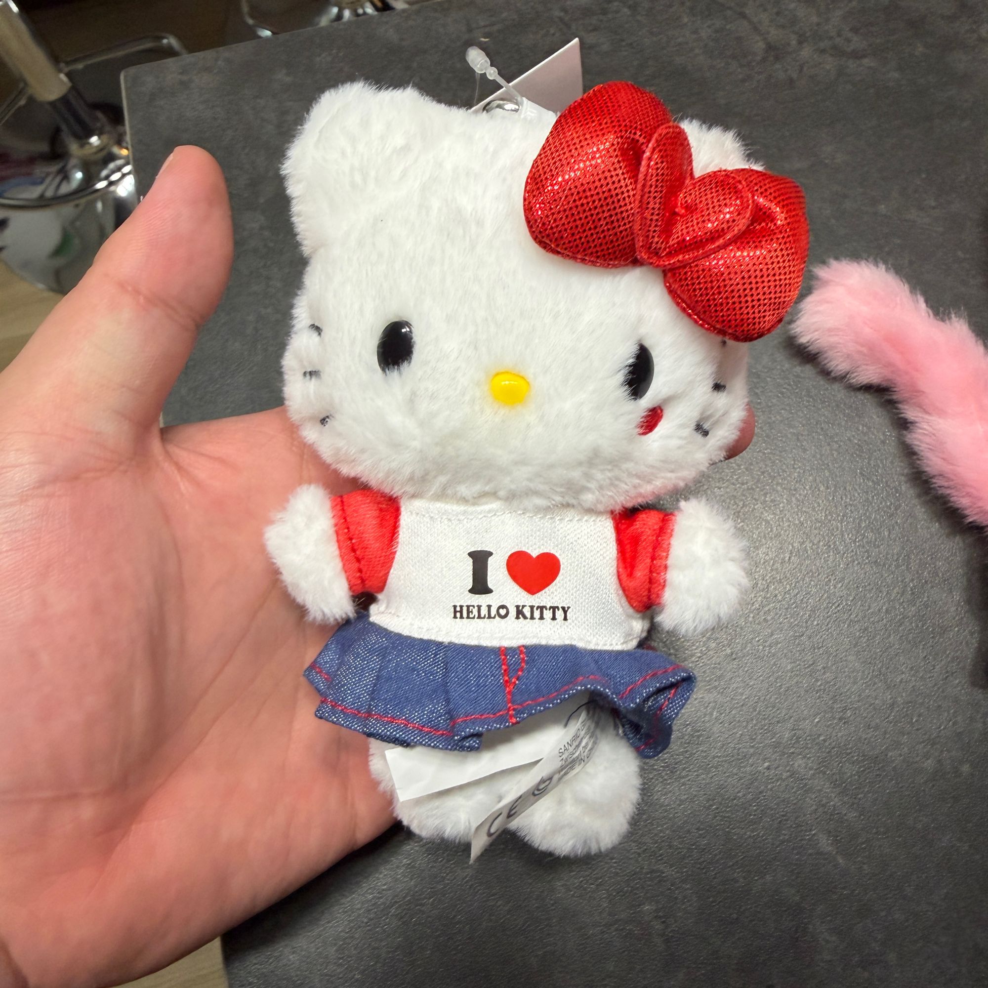 【大阪限定】Hello Kitty 牛仔裙Kitty钥匙扣玩偶