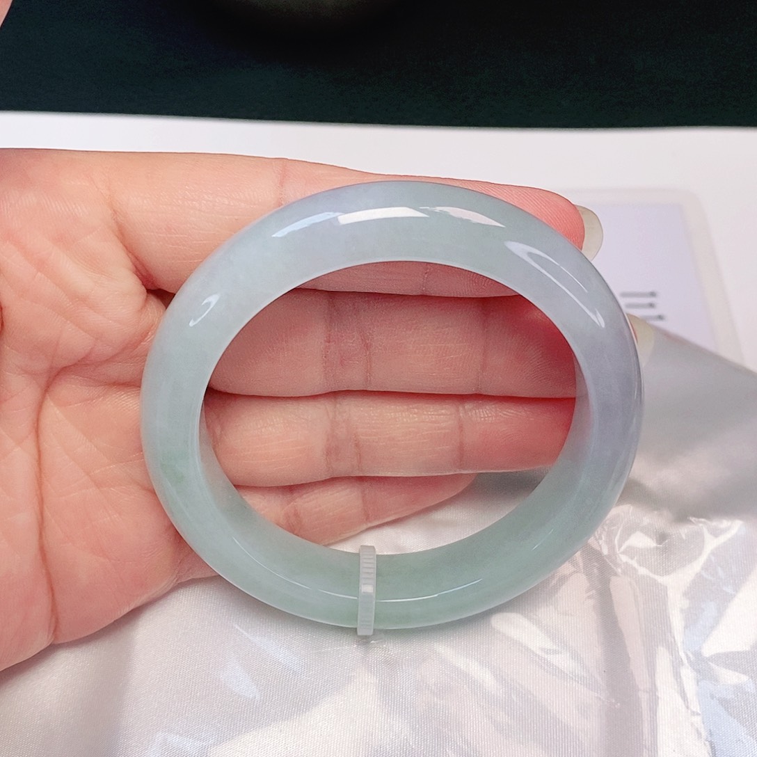 【闪购商品】翡翠手镯未镶嵌正圈54.8