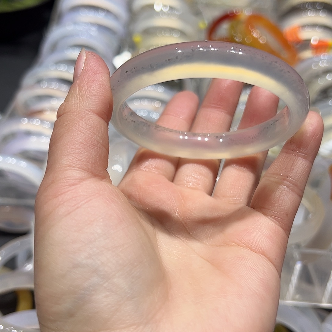 玛瑙/玉髓未镶嵌手镯