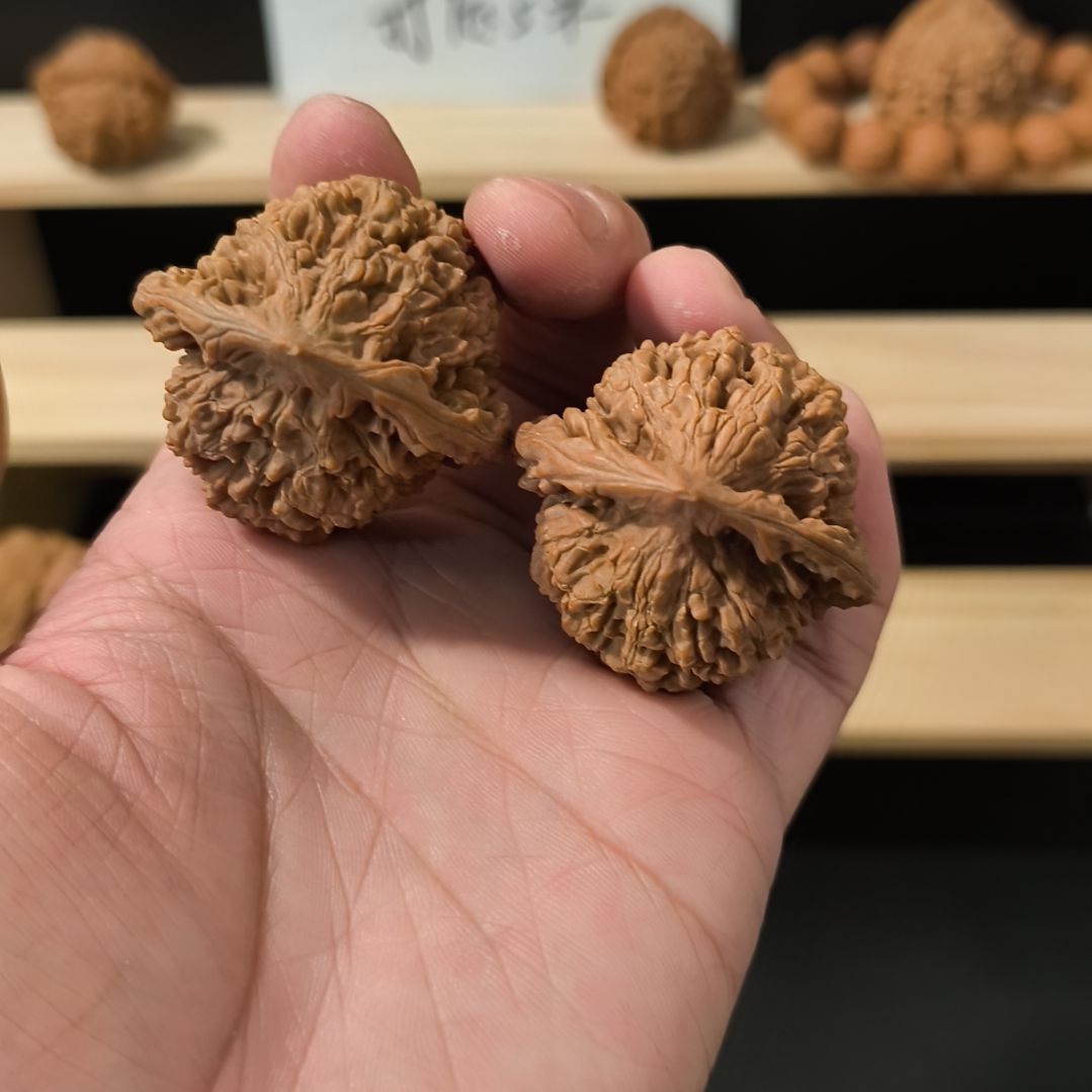 文玩核桃吊坠42+官帽