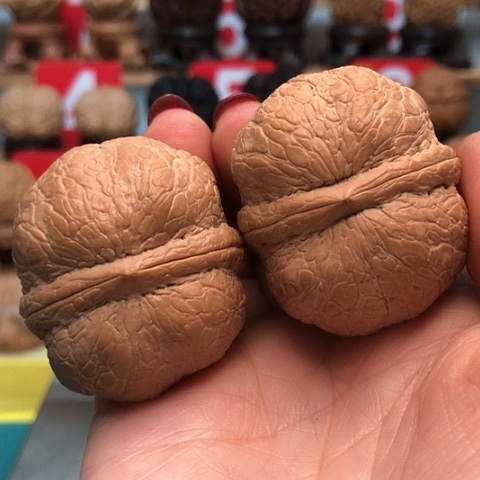 文玩核桃把件云南铁核桃