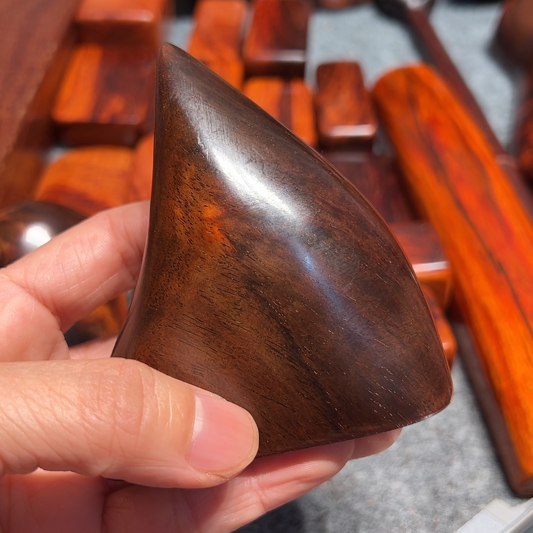 用***7交趾黄檀（大红酸枝）