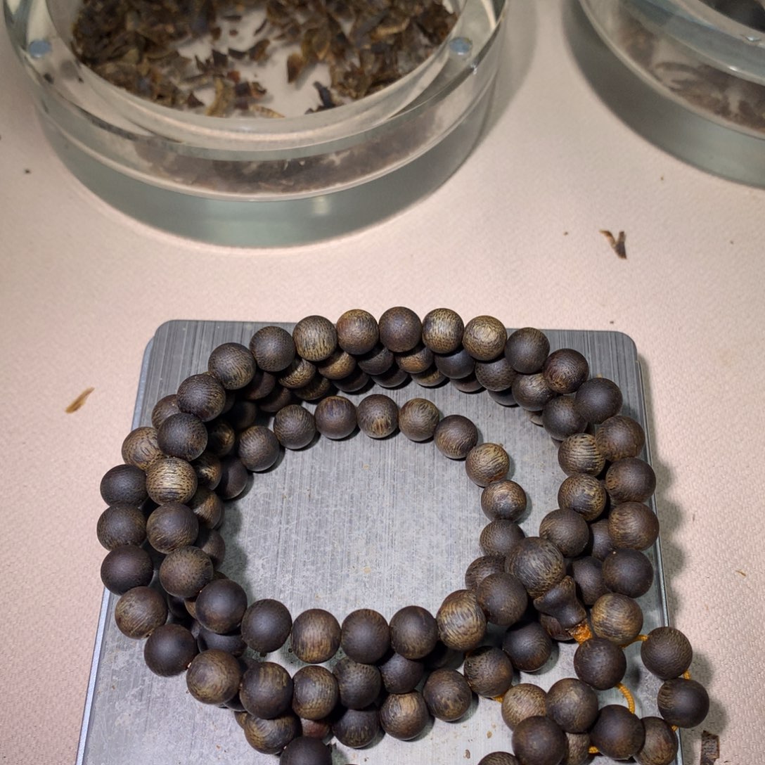 沉香手串随***安红骨凹身0.8沉水级