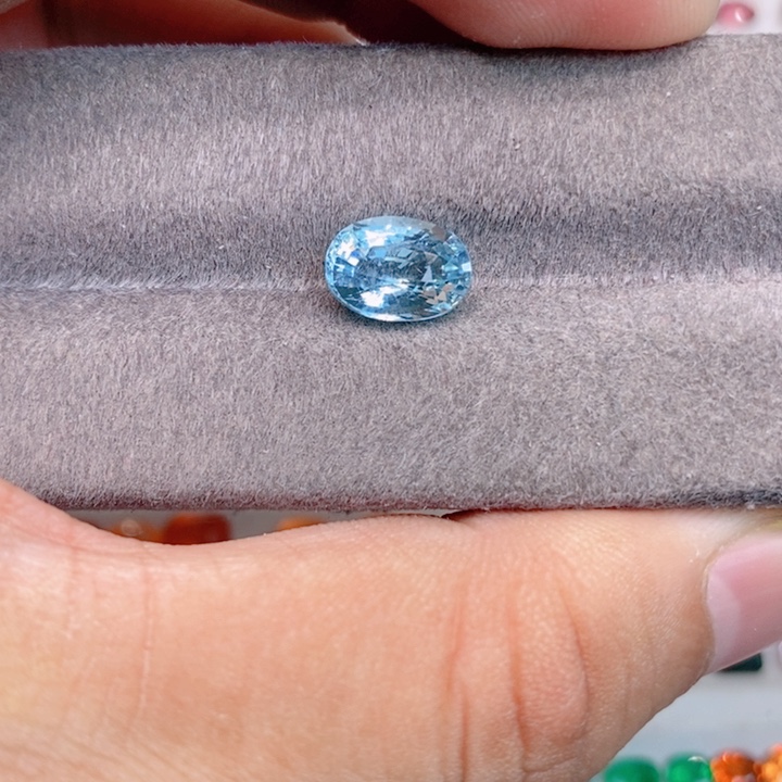海蓝宝石裸石未镶嵌海蓝宝2.15克拉