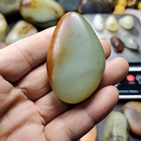 和田玉（糖玉）未镶嵌挂件