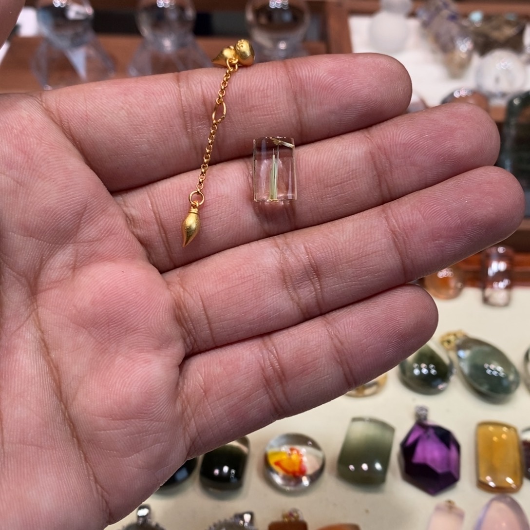 香***凌颈饰银S925镶嵌水晶钛晶