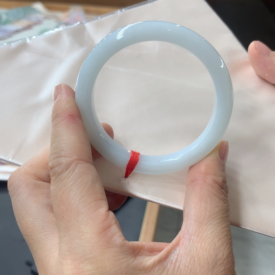 翡翠未镶嵌手镯翡翠