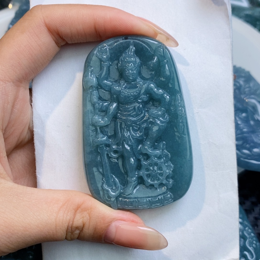 【闪购商品】翡翠颈饰未镶嵌1111111111