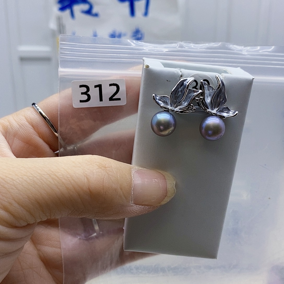 颈饰合金淡水珍珠