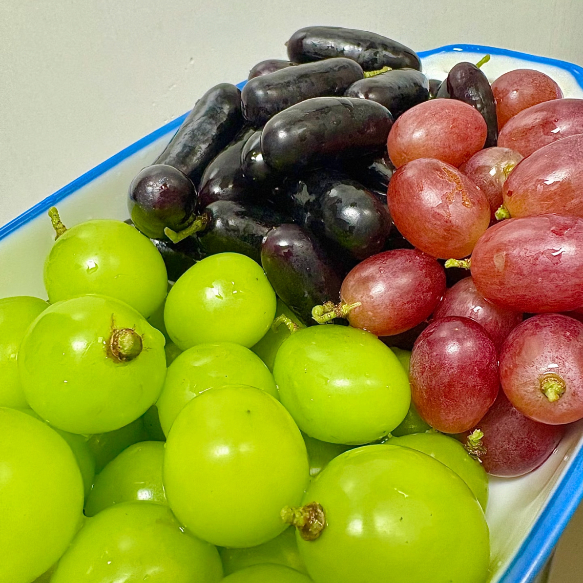 果切《健康零食》葡萄混搭～桶装