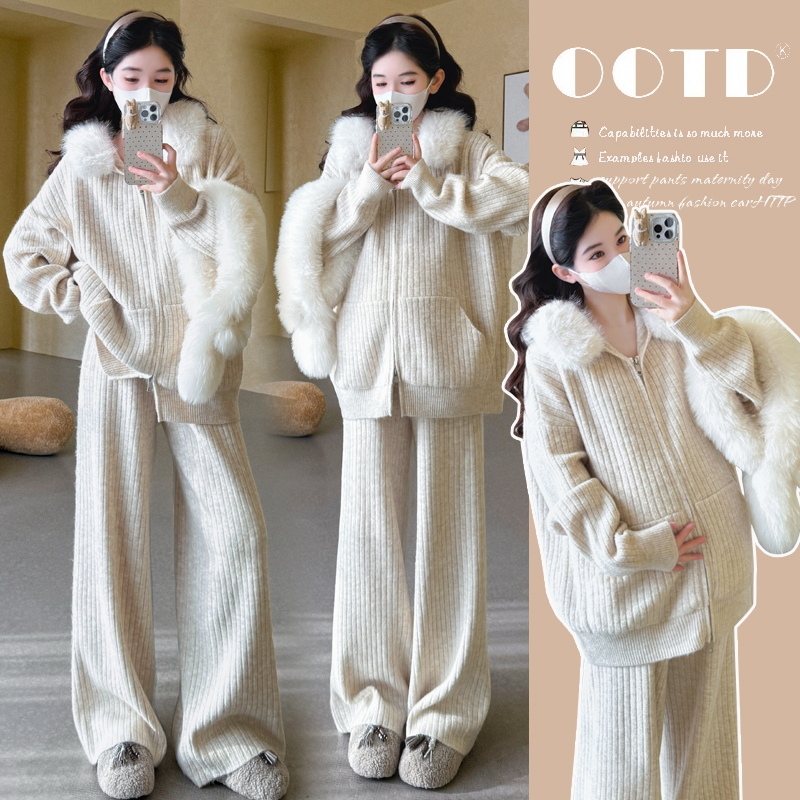 【嗒嗒】孕妇加厚坑条拉链连帽毛领毛衣休闲时尚阔腿裤宽松套装