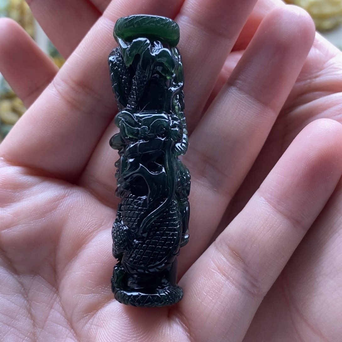 【闪购商品】岫玉颈饰未镶嵌龙柱