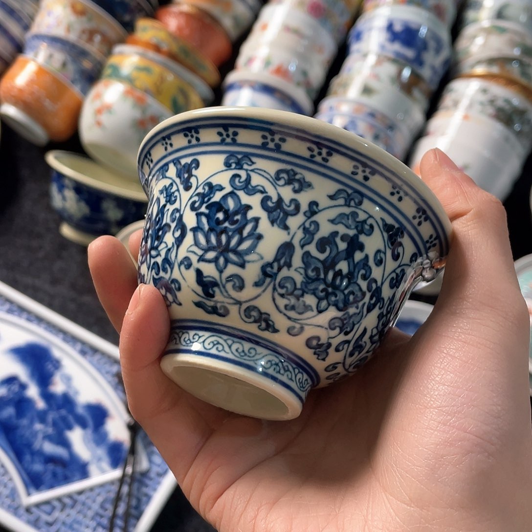 瓷片今天爱吃大米饭