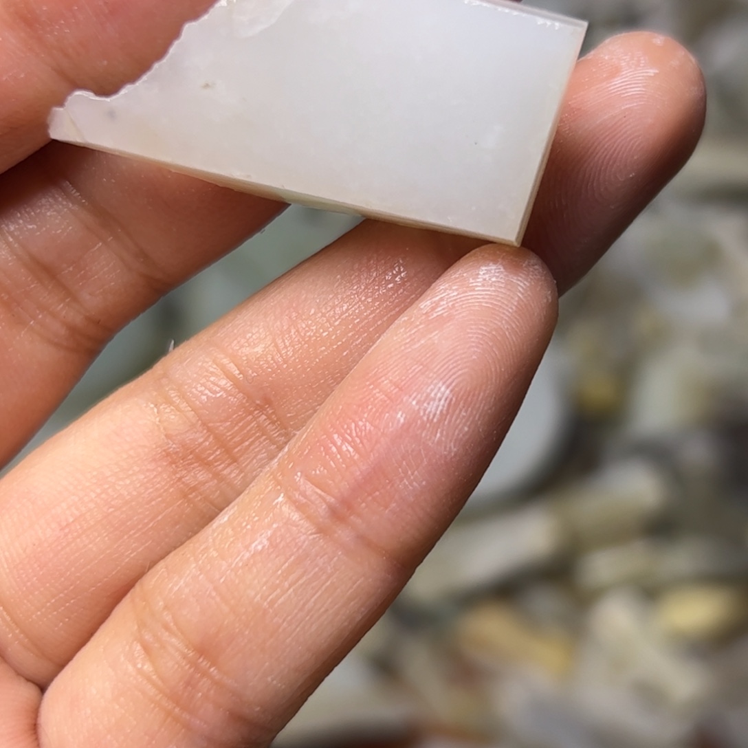 和田玉未镶嵌项链