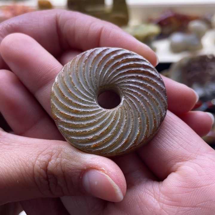 和田玉未镶嵌颈饰40