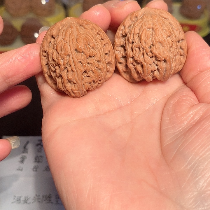 文玩核桃吊坠36尺红玛瑙