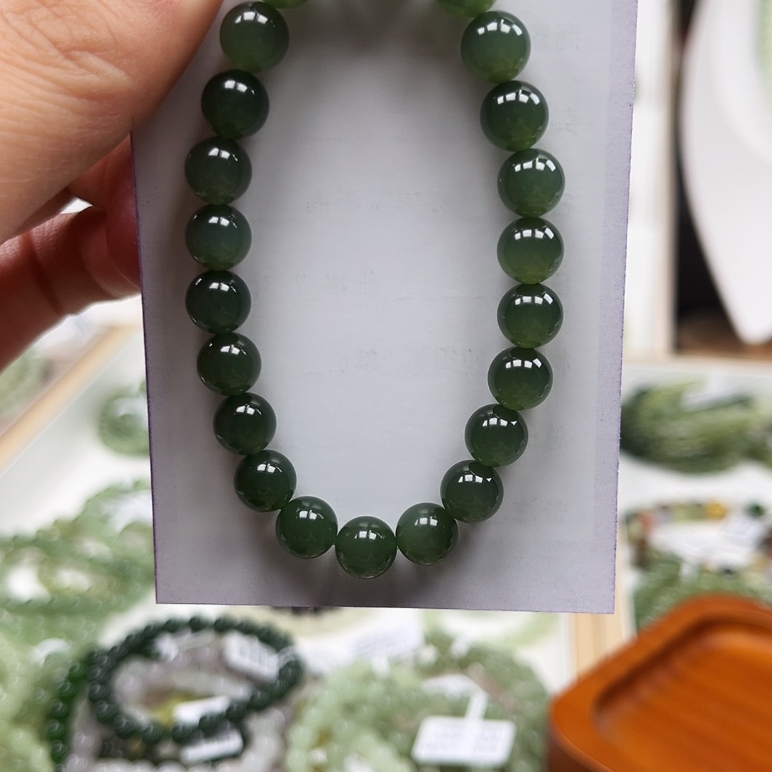 蚂***！和田玉未镶嵌手链