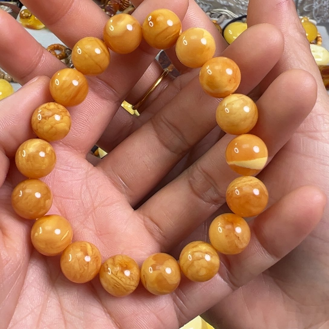 蜜蜡裸石未镶嵌蜜蜡