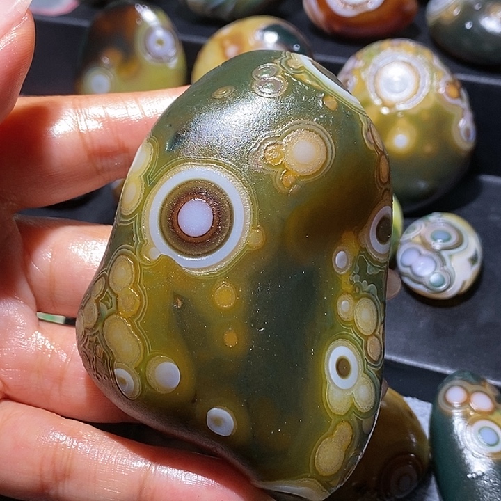 玛瑙/玉髓未镶嵌珠宝奇石122